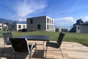 Luxury 3.5 room furnished flat - Appartement 3.5 pcs meublé de standing
