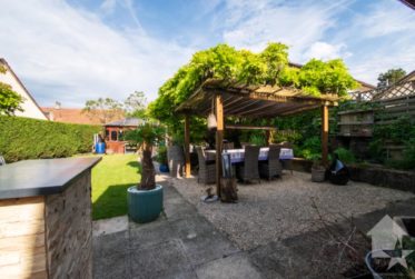 Magnifique maison de 2 logements avec jardin