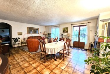 BELLE MAISON AVEC GRAND POTENTIEL