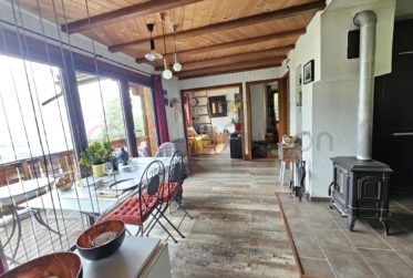 Splendide chalet avec vue panoramique sur le lac et les alpes