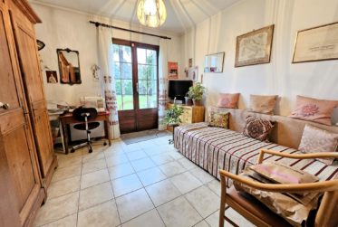 BELLE MAISON AVEC GRAND POTENTIEL