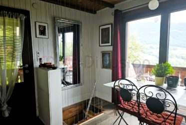 Splendide chalet avec vue panoramique sur le lac et les alpes