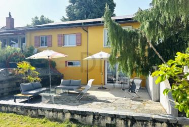 8 Zimmer Haus, Wohnanlage