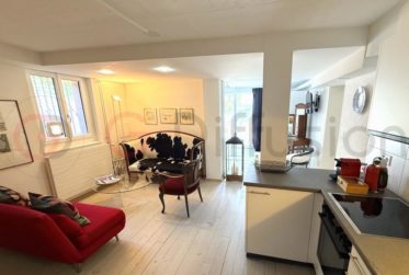 8 Zimmer Haus, Wohnanlage