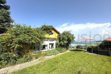 8 Zimmer Haus, Wohnanlage