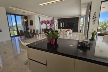 7 Zimmer Haus, Villa