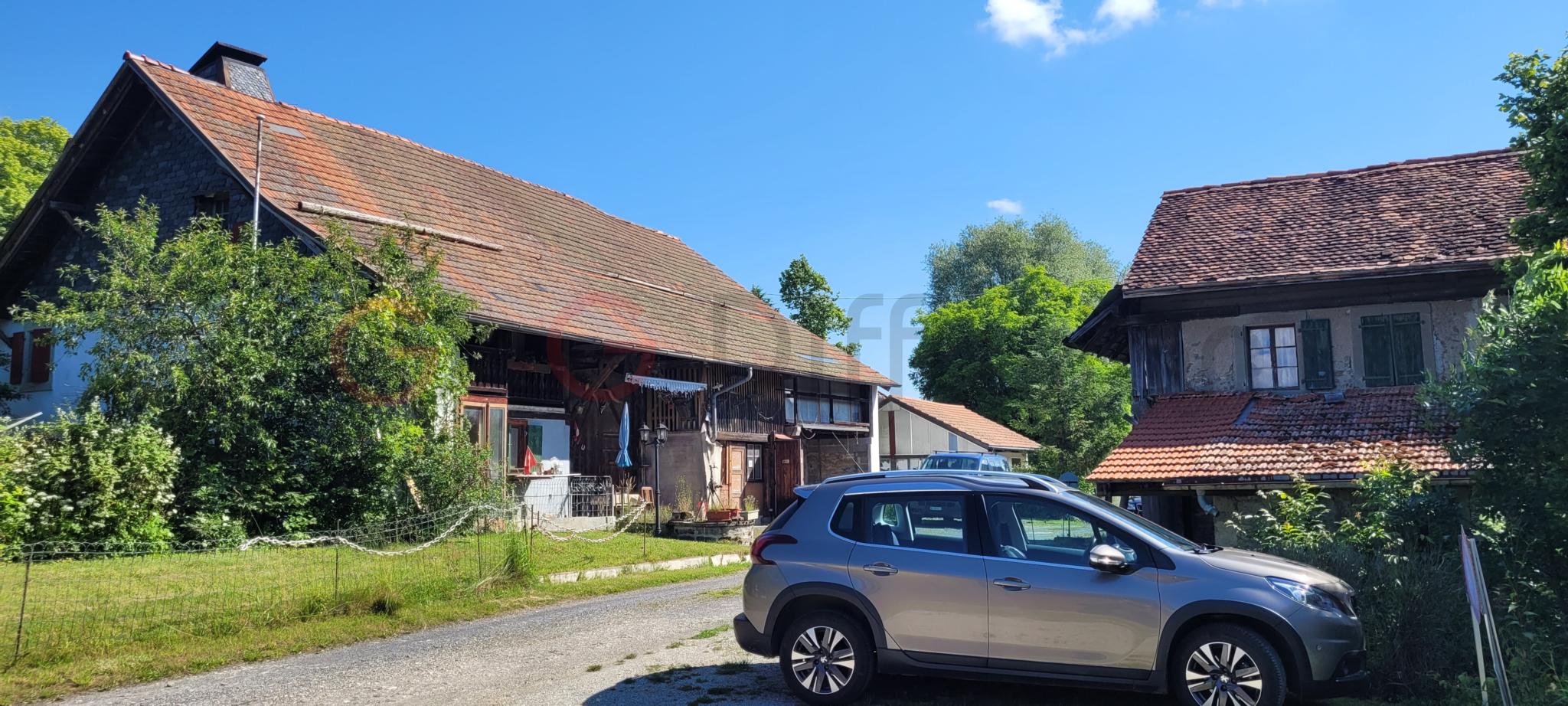 Grand et beau terrain à Oron-le-Châtel
