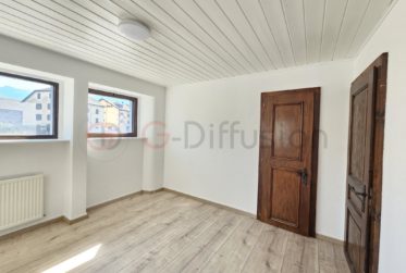 Magnifique maison rénové avec deux appartements indépendants