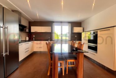 Furnished flat of 4.5 room in Epalinges - Appartement meublé de 4.5 à Epalinges