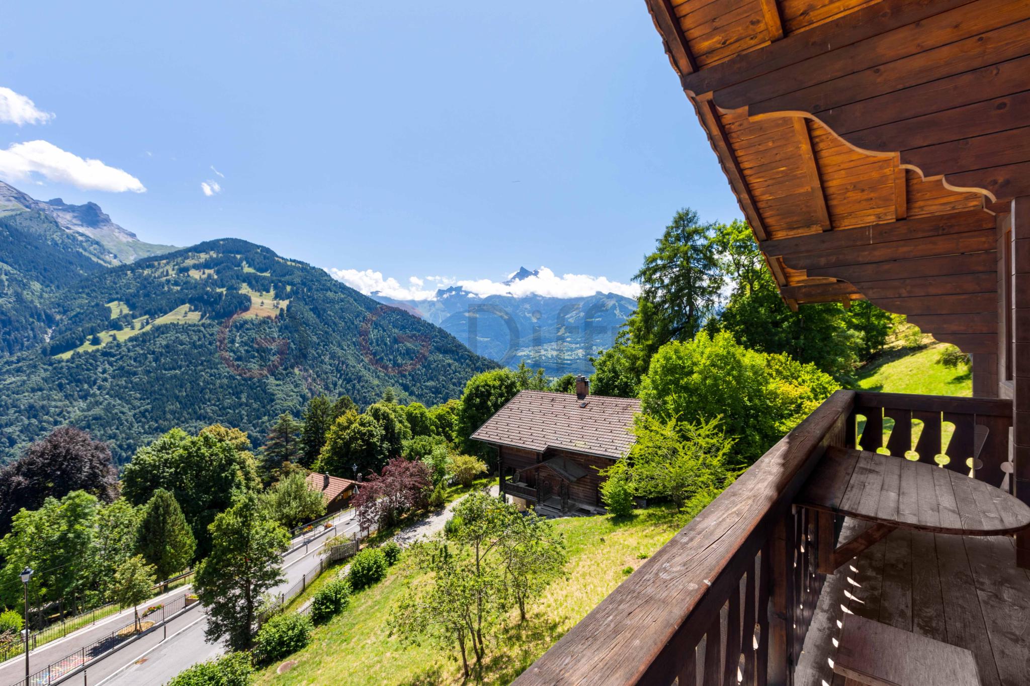 Spacieuse propriété avec vue panoramique