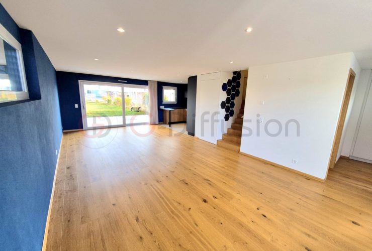 Joli triplex Minergie de 5.5 pièces avec jardin à Épalinges