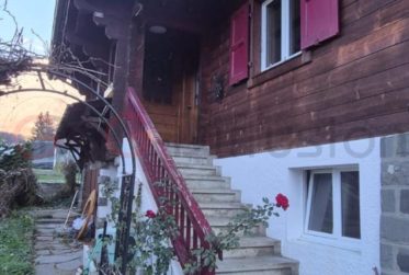 Magnifique maison individuelle de 2 appartements à Lavey-les-Bains