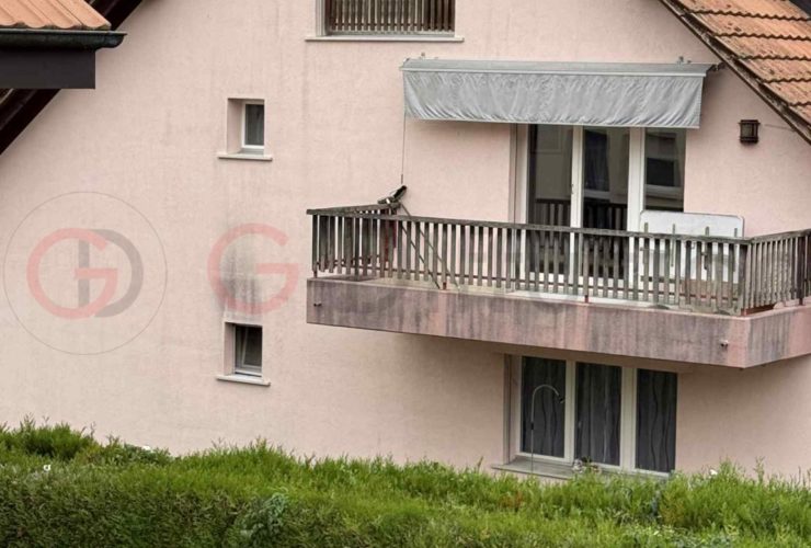 Moitié d'immeuble à vendre à Lucens