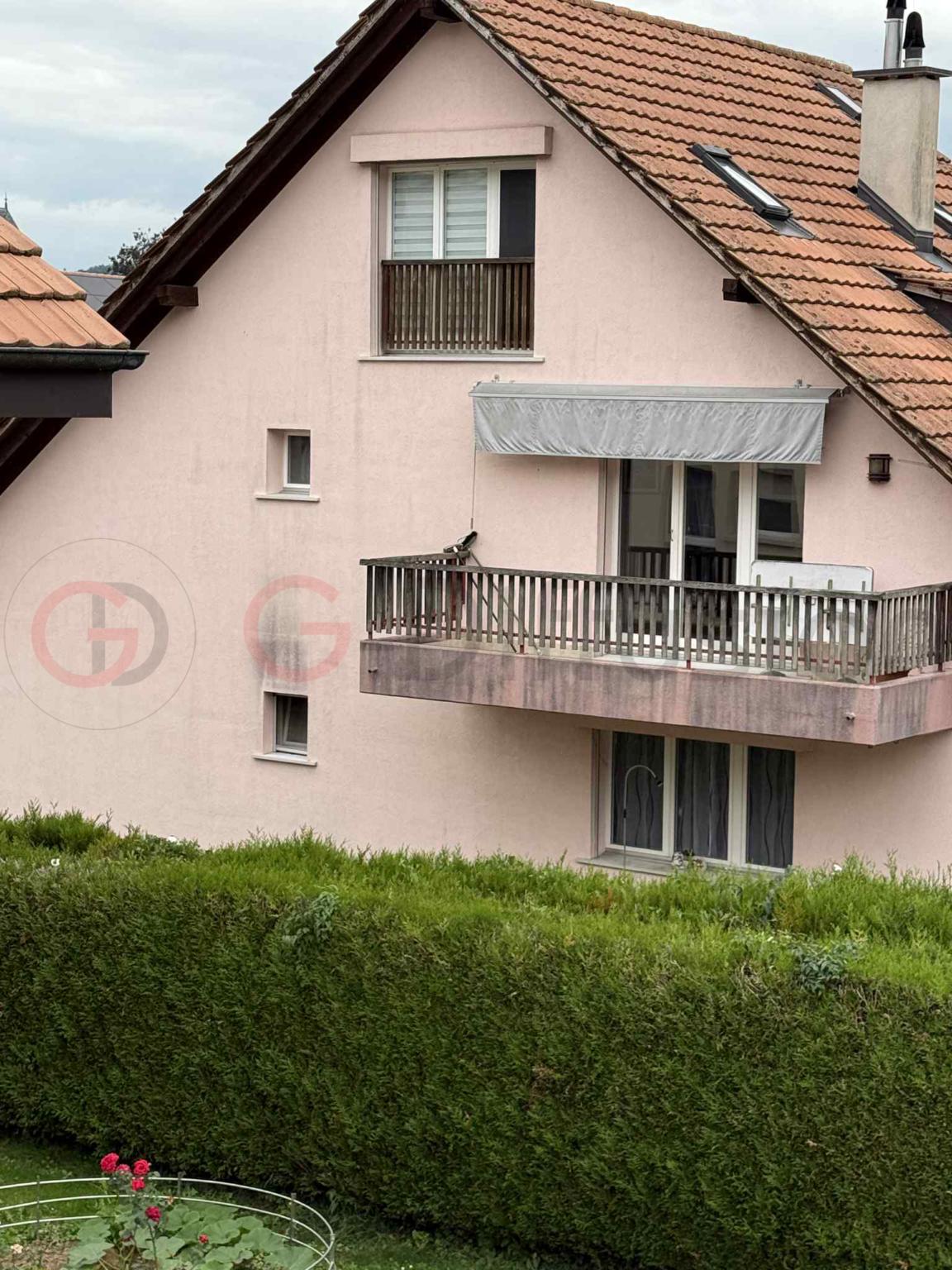 Moitié d'immeuble à vendre à Lucens