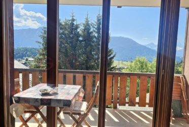Magnifique appartement 2.5 pièces avec balcon