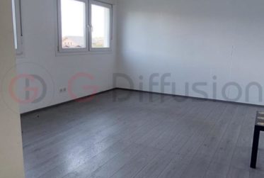 locaux commerciaux à vendre aux Evouettes