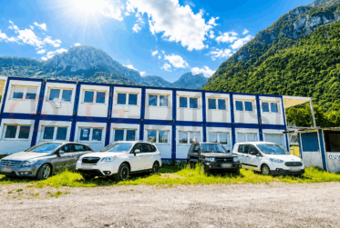 locaux commerciaux à vendre aux Evouettes
