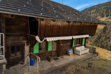 À vendre – Chalet à rénover avec fort potentiel de développement à Troistorrents | CHF 390'000.–