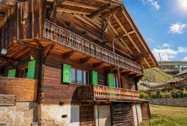 À vendre – Chalet à rénover avec fort potentiel de développement à Troistorrents | CHF 390'000.–