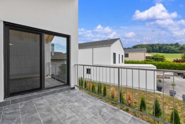 Splendide villa mitoyenne de 5.5 pièces à louer