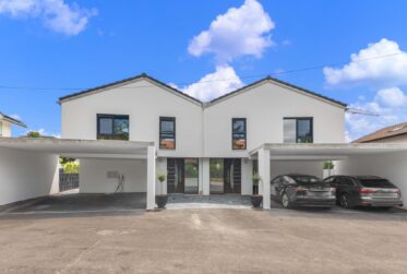 Splendide villa mitoyenne de 5.5 pièces à louer