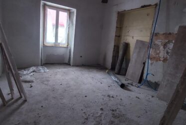 Immeuble en rénovation - 6 appartements – Vouvry (VS)